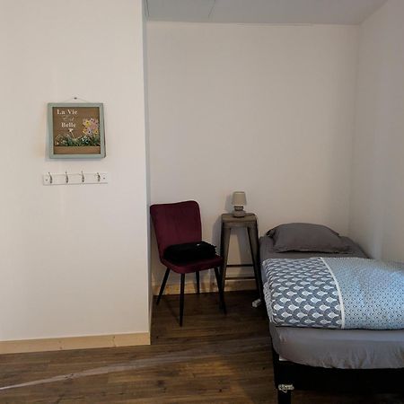 Bed and Breakfast Chez Cornelia Estaing  Exterior foto